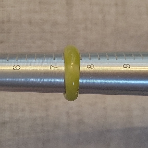 MOSSY JADE AND LEMON CITRINE ACRYLIC RING SET - Picture 8 of 8